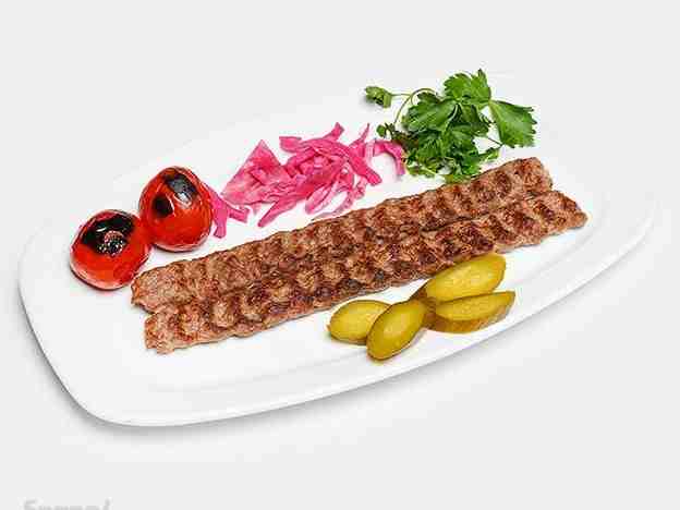 چلو کباب کوبیده